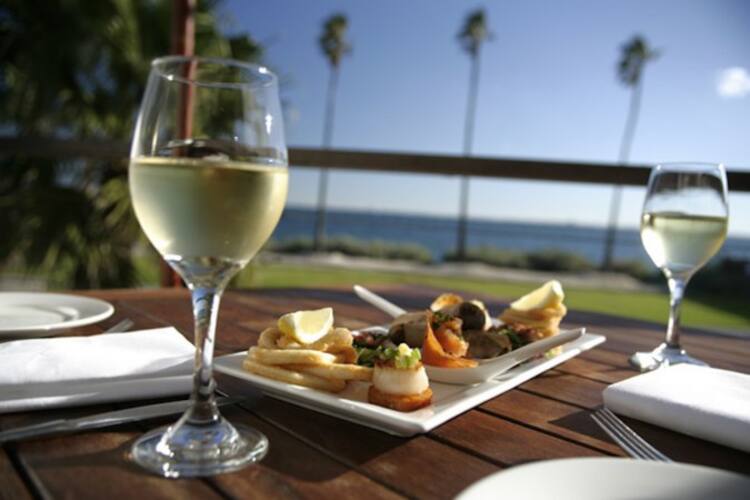 photo Riva St Kilda Booking riva st kilda st kilda melbourne zomato